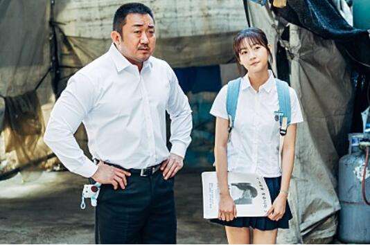 金砖国家合拍电影《邻里》17日在山西平遥首映
