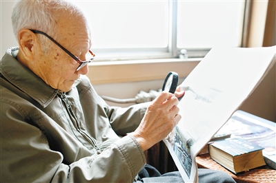 91岁老人一口流利英语成网络红人