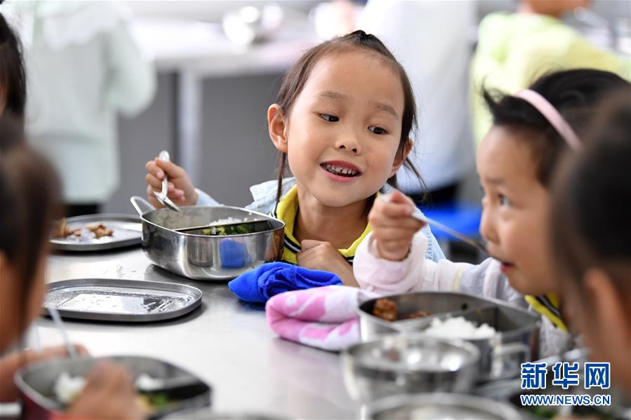 （图片故事）（9）重访中国第一所希望小学——金寨县希望小学