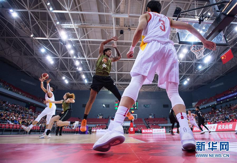 （体育）（6）篮球——热身赛：中国女篮胜北美女篮明星队