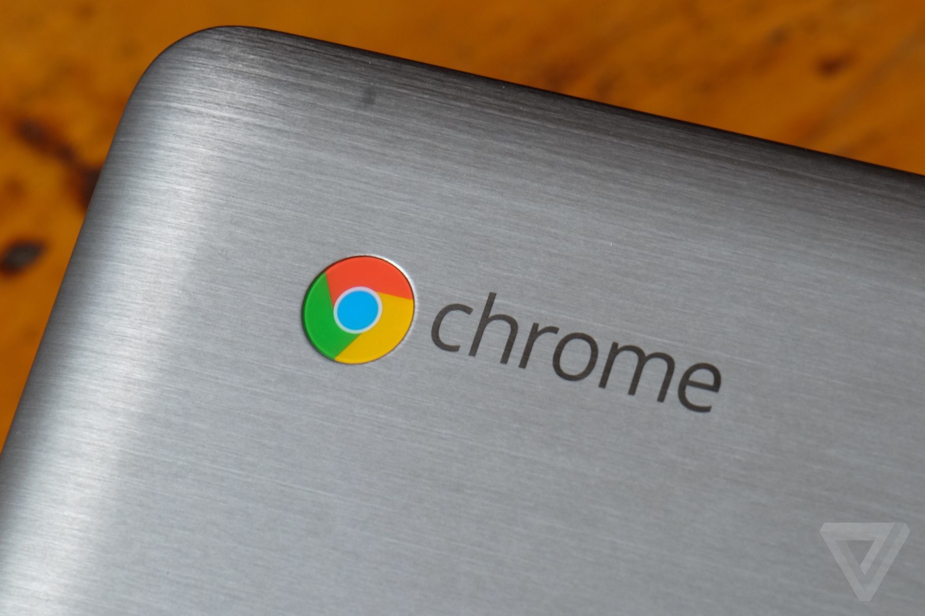 苹果吐槽谷歌笔记本 ：拥有Chromebook的孩子“不会成功”