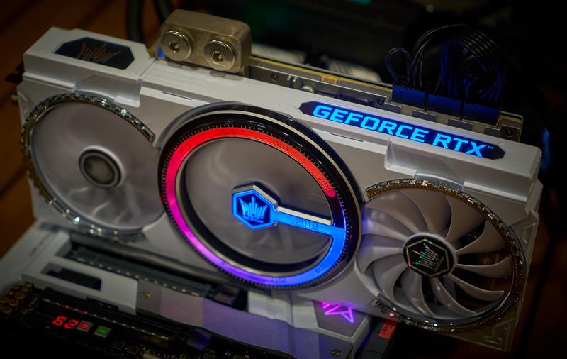 十年历程打造精致艺术品！影驰RTX 2080 Ti HOF十周年纪念版评测