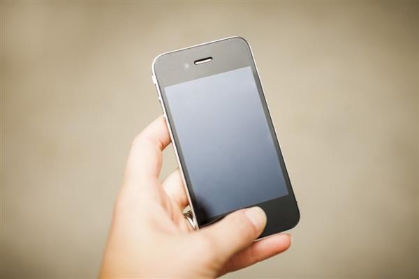 苹果官方推特账号现无刘海iPhone 网友：真全面屏来啦？