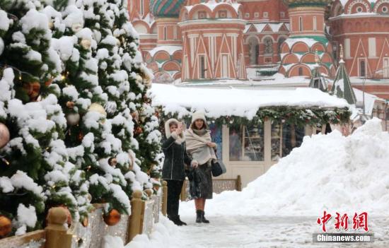 莫斯科迎140年有纪录以来最暖的冬季 运人造雪营造跨年氛围