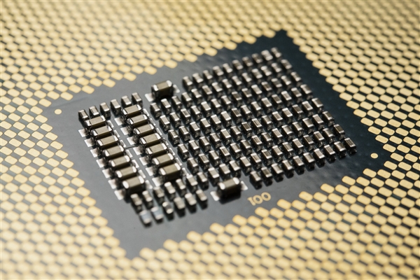 AMD服务器CPU西欧份额出现“爆炸性”反弹