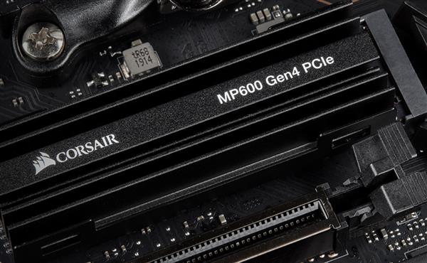 海盗船PCIe 4.0硬盘MP600系列开卖：2T版售价3999元 5GB/s速度