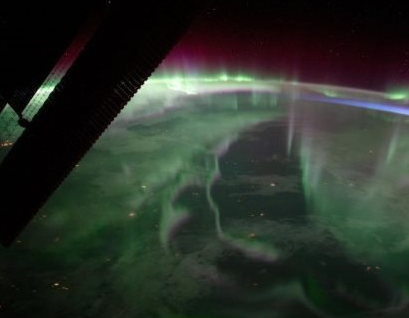宇航员公布国际空间站拍摄的地球北极光照片