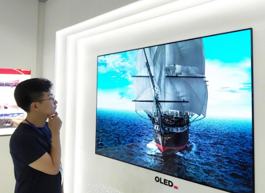 大厂纷纷发力 OLED电视全球销量再创新高