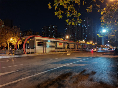 深圳“红胖子”带您实现“一张车票游览一座城”。